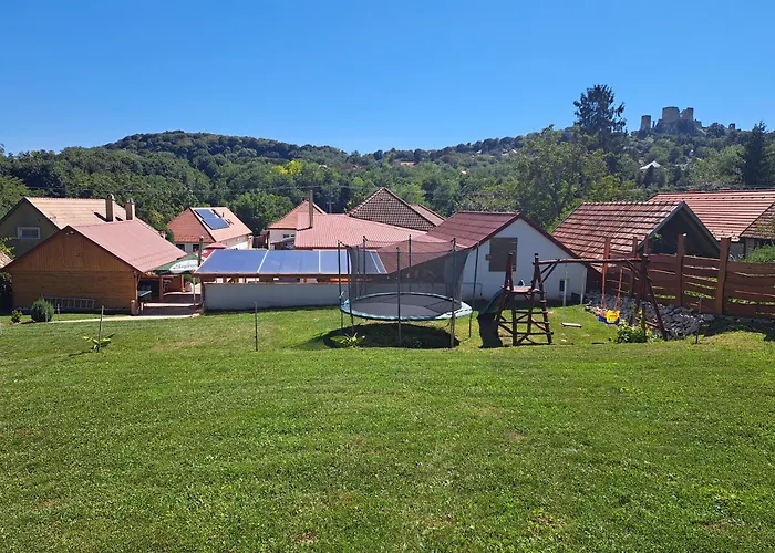 Homestay Var-voelgye Vendeghaz *