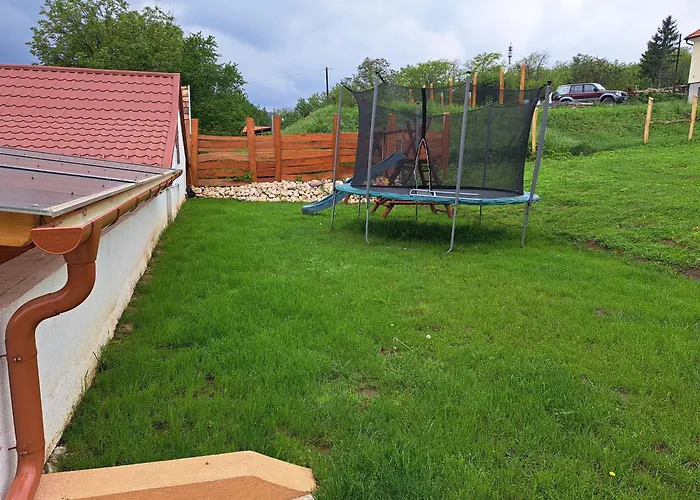 Var-voelgye Vendeghaz *